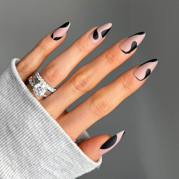 Instant Glam- Noir Swirl Almond Press On Press On Nail Set