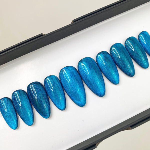 Handmade- Azure Blue Cat-eye Press On Nail Set