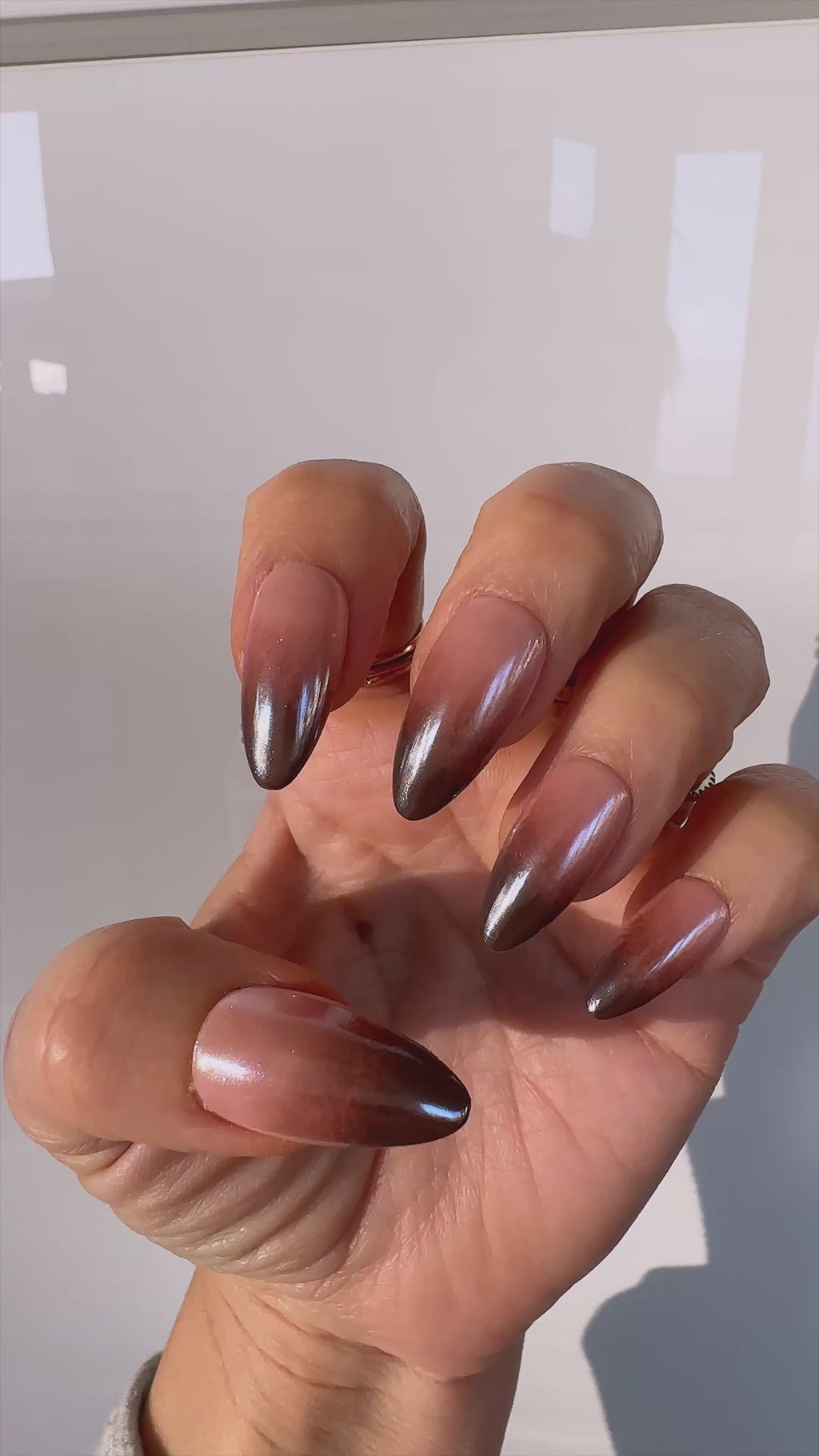 Oval Nails with Metallic Ombre Glow