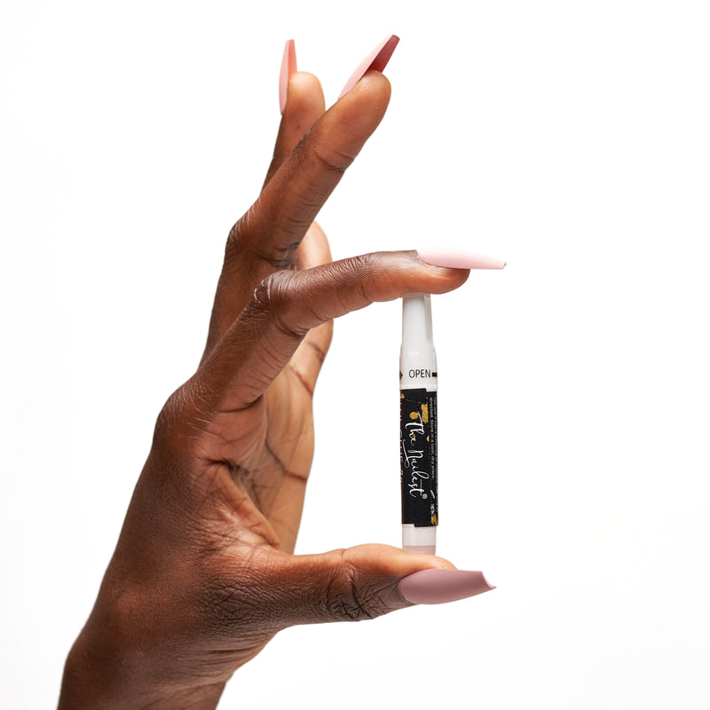 The Ultra Strong 2gm Nail Glue